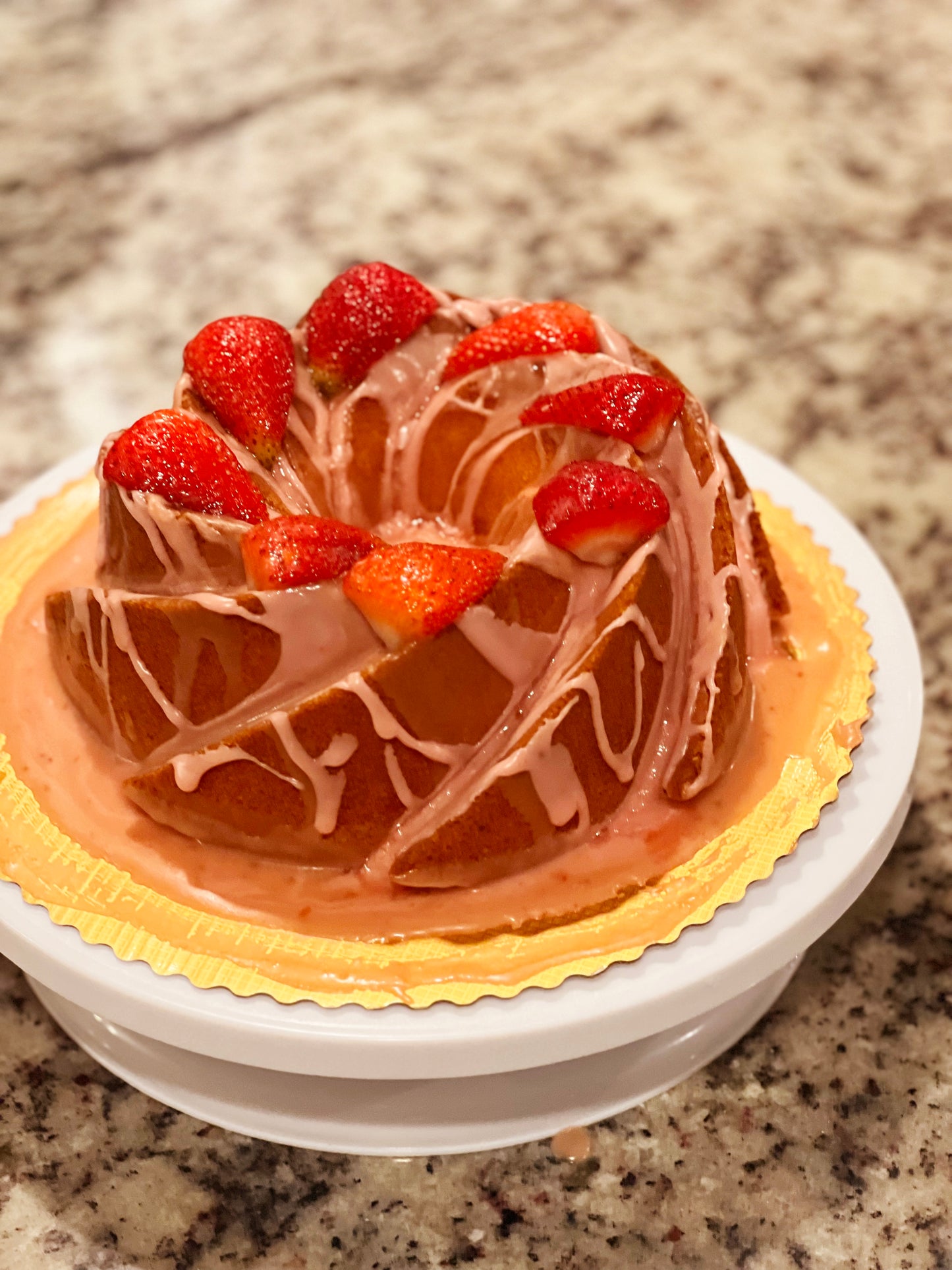 Classic Southern Pound Cake 8”